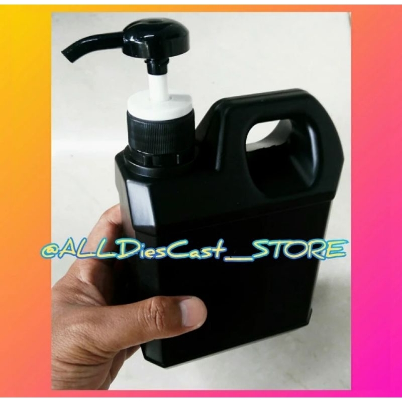 Jerigen 1Liter Hitam HDPE dan Pompa