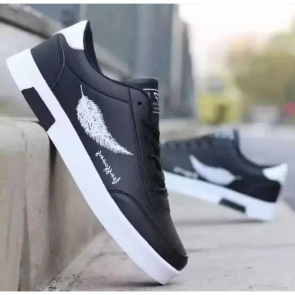 Sepatu fashion pria sepatu pria terbaru sepatu sneakers pria sepatu sekolah sepatu viral sepatu mura
