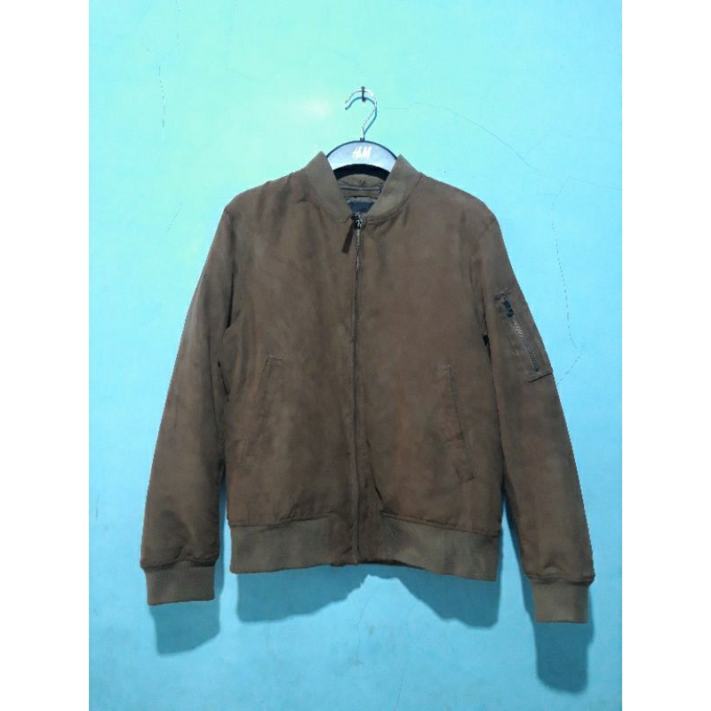 Jaket Bomber Uniqlo Suede