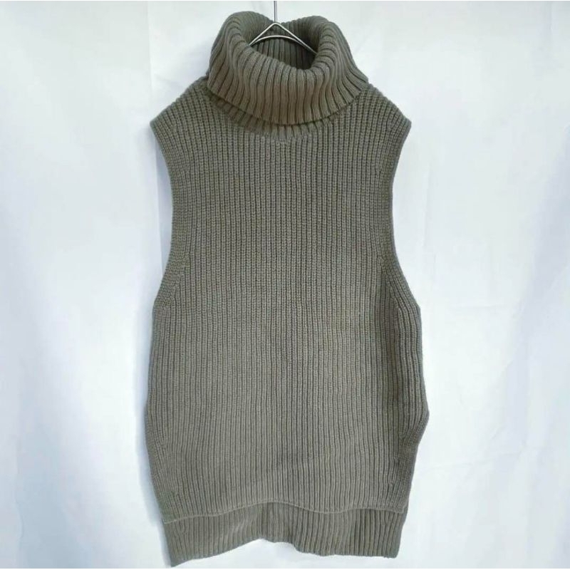 LONG KNIT VEST PREMIUM UNIQLO UNISEX WANITA / PRIA