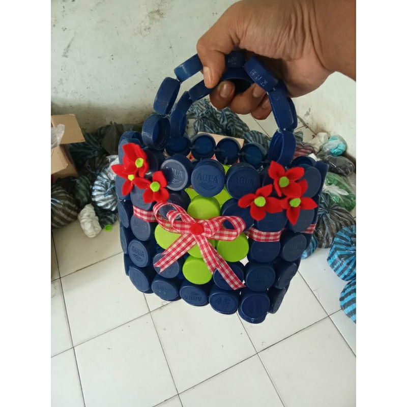 Tas Dari Tutup Botol /Kerajinan Tangan Dari Tutup Botol/Kerajinan Tutup Botol/ Daur Ulang Barang Bek