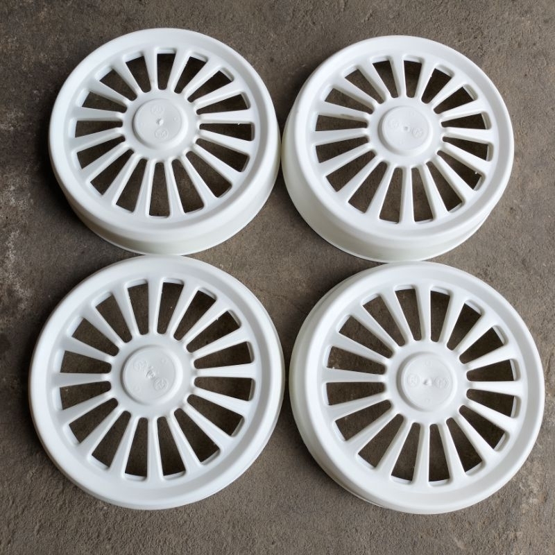 Wildop Truk Ring 16 Plastik TK Jari Jari