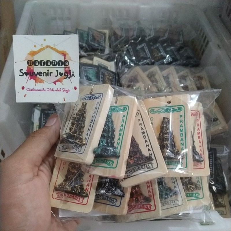 10 pcs PRAMBANAN Gantungan Kunci Kayu & 3D Candi Prambanan Souvenir Indonesia