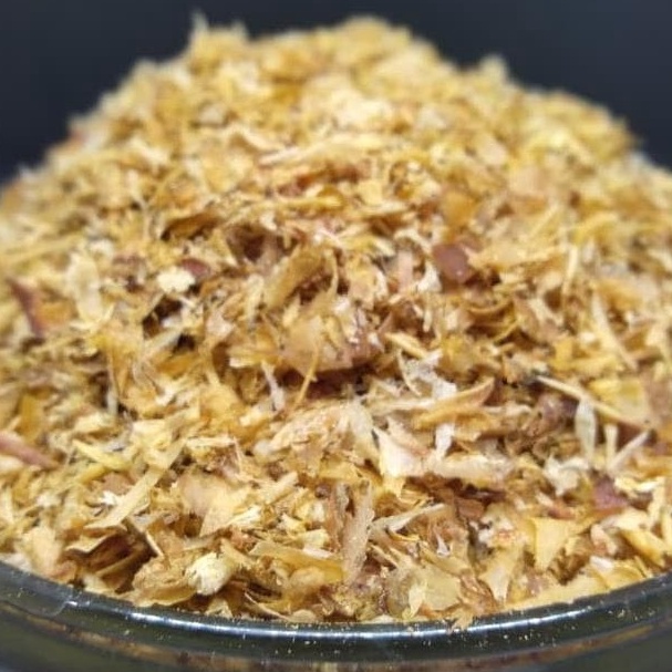

Terlaris Katsuobushi Serpihan BUBUK KASAR CAKALANG ASAP 5GR