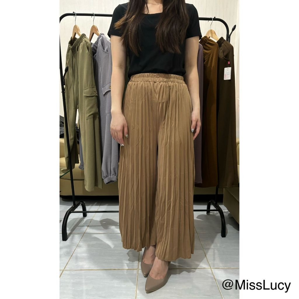 Celana Plisket Mayung/ Celana Plisket/ Celana Plisket Premium/ Celana Plisket Jumbo Wanita