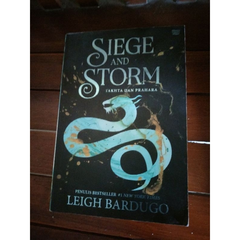 [Preloved] Siege And Storm (Shadow and Bone Trilogy #2)