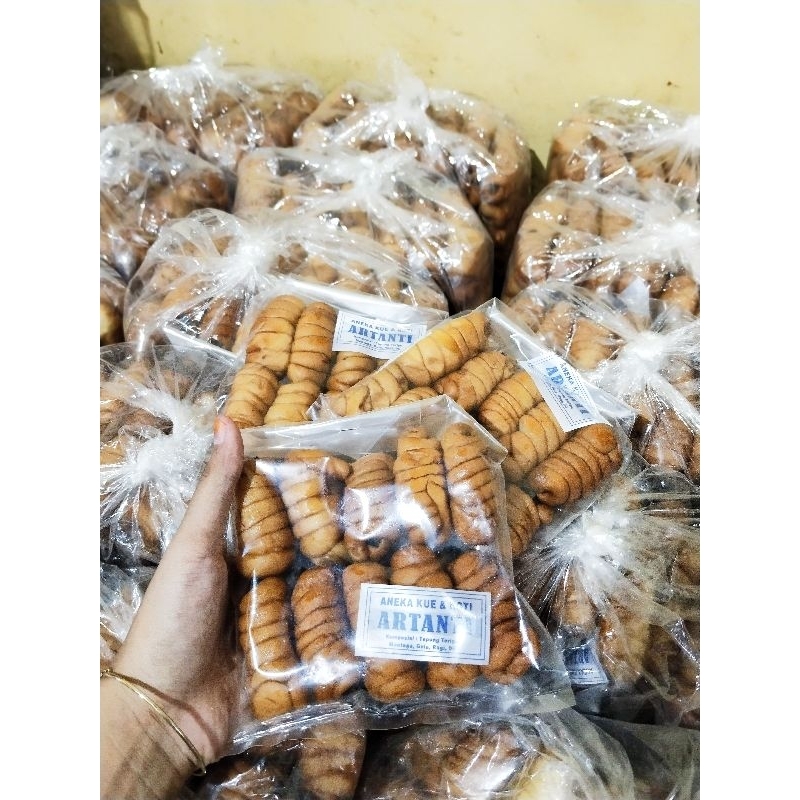 

KUE PISANG UNYIL isi 10