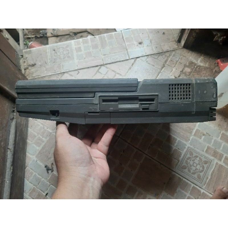 laptop jadul toshiba j-3100gt