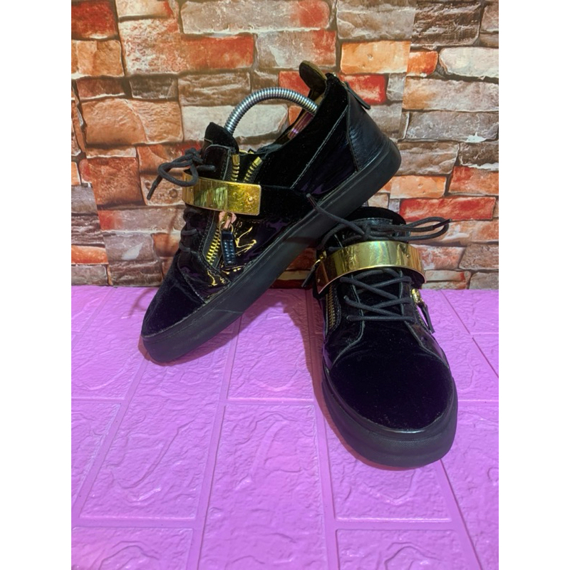 GUISEPPE ZANOTTI
