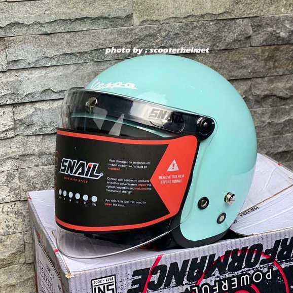 Helm Vespa Sprint Green Relax Hijau Muda