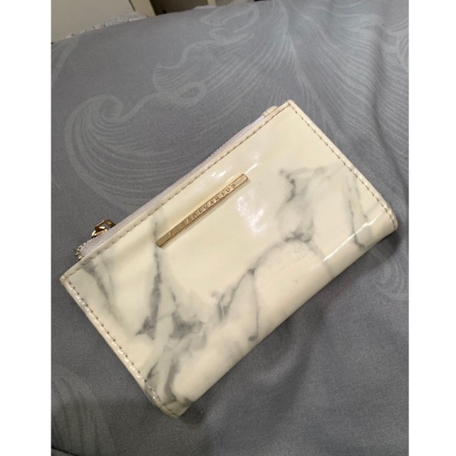 Dompet Stradivarius Marble Preloved