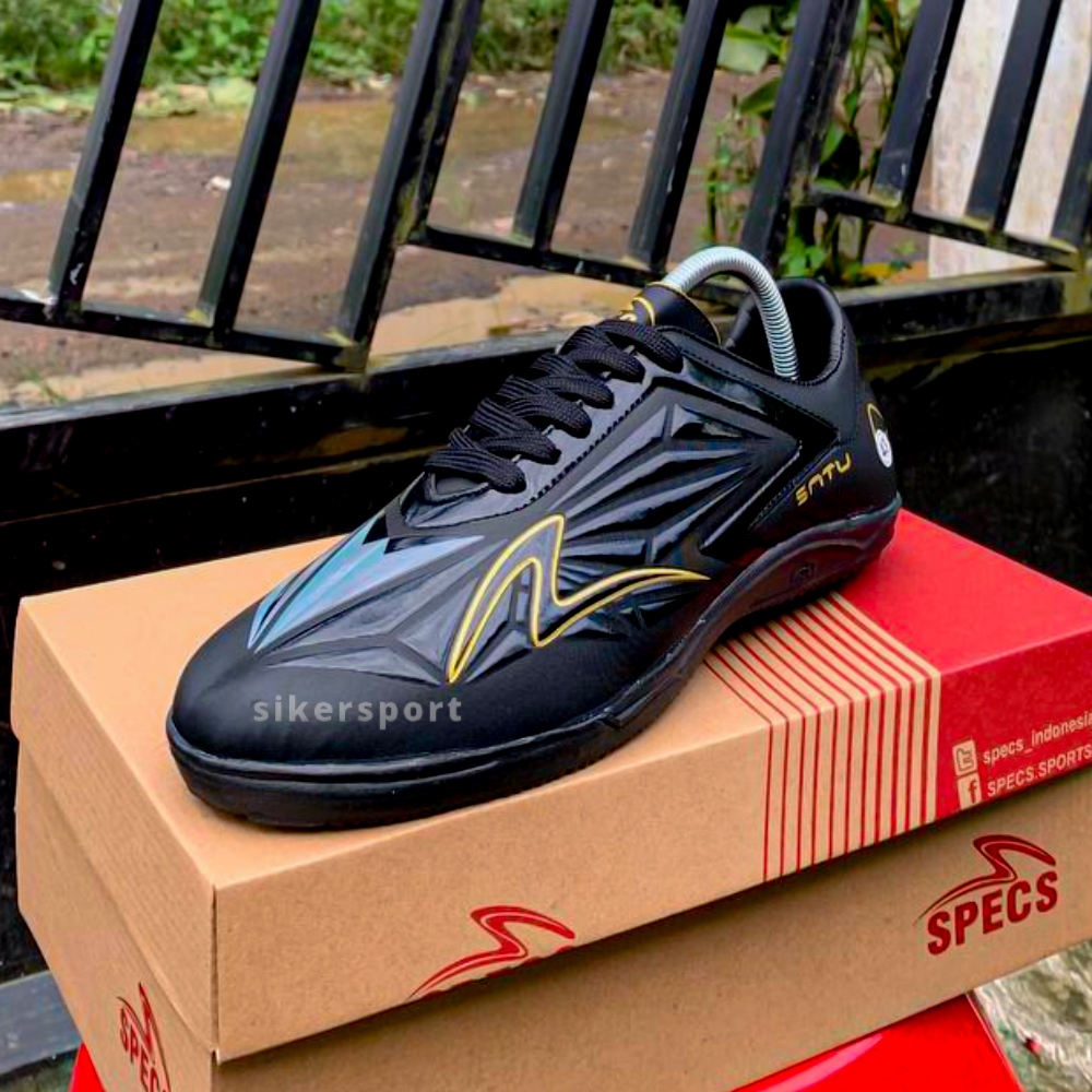Specs Accelerator Sepatu Futsal Specs Accelerator Satu PRO IN Hitam Gold