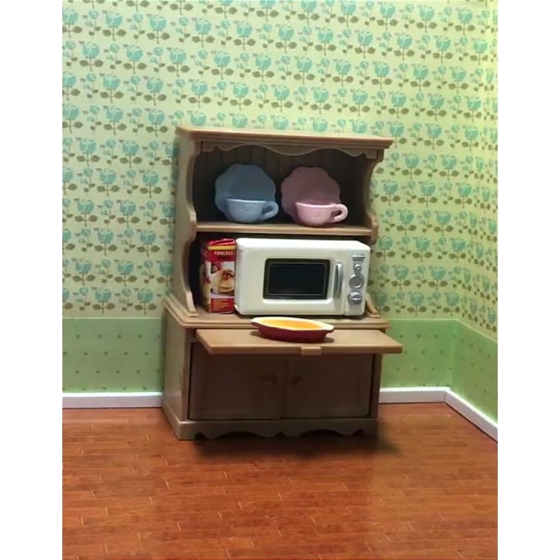 Slyvanian Families Cupboard with Oven