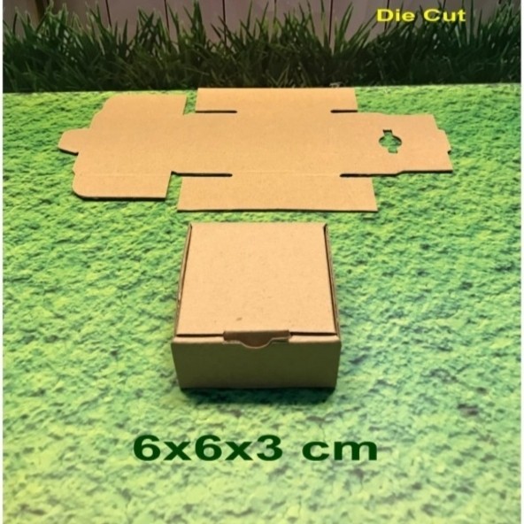 

kotak kardus karton Uk. 6x6x3 cm.....Die Cut