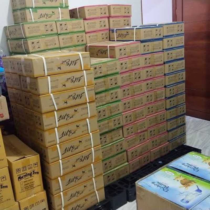 Life Cat 375 Gram per Kotak / Dus isi 24 Kaleng Grosir Makanan Kucing Basah Kaleng Lifecat