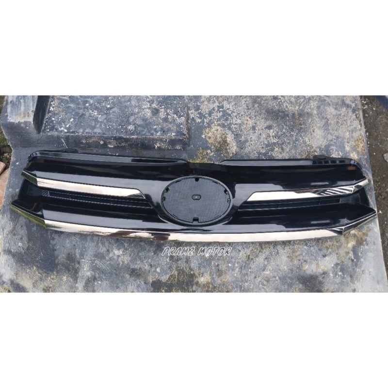 Grill Innova Reborn Venturer 2016 2017