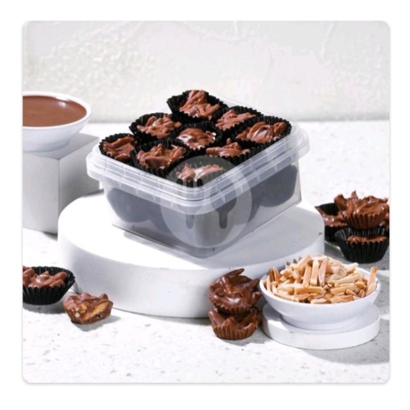 

CHOCO ALMOND BITTERSWEET BY NAJLA