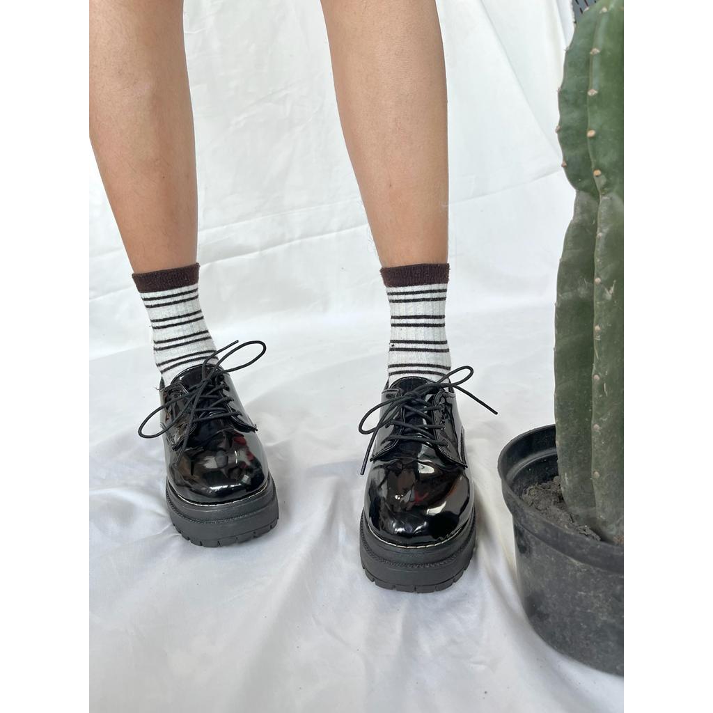 Loafers Vintage Glossy ( Sepatu Loafer )