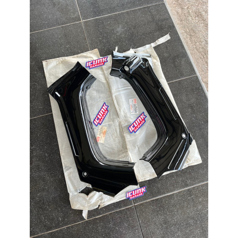 sayap dalam body tengah F1Z force 1 crypton ASLI YAMAHA ORIGINAL