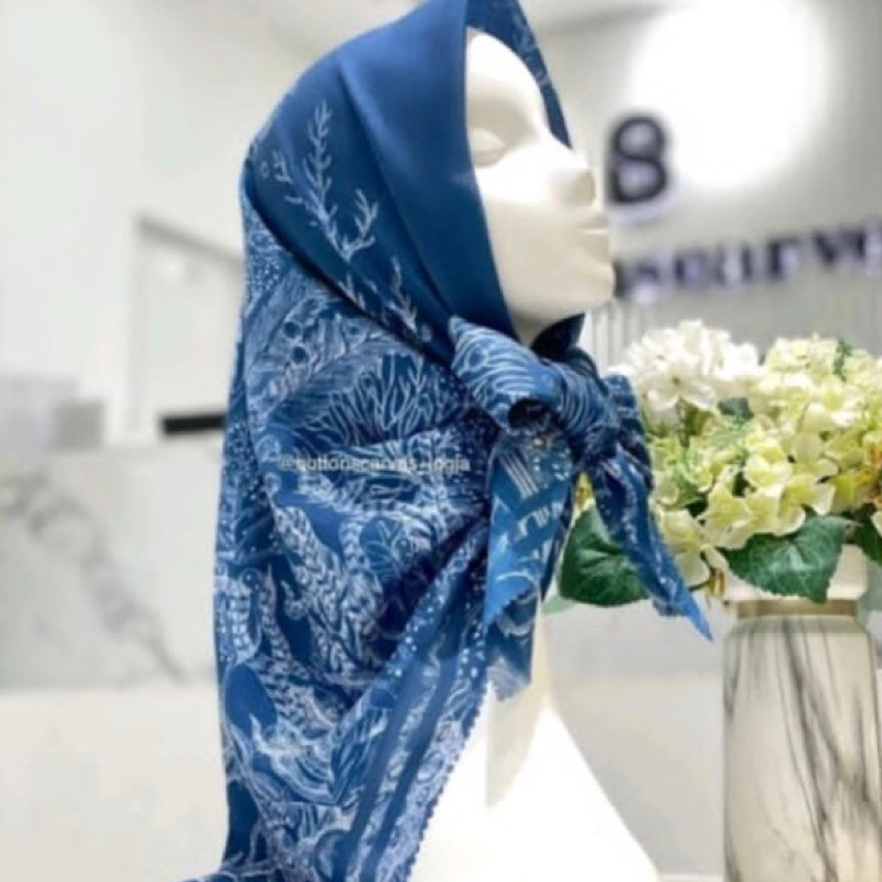 PRELOVED BUTTONSCARVES EL MAR MINORCA SERIES BS X MMEHUILLET VOAL SQUARE - OCEAN (100% ORIGINAL)