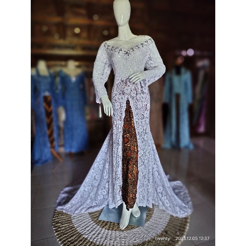 Kebaya akad nikah / kebaya pengantin putih