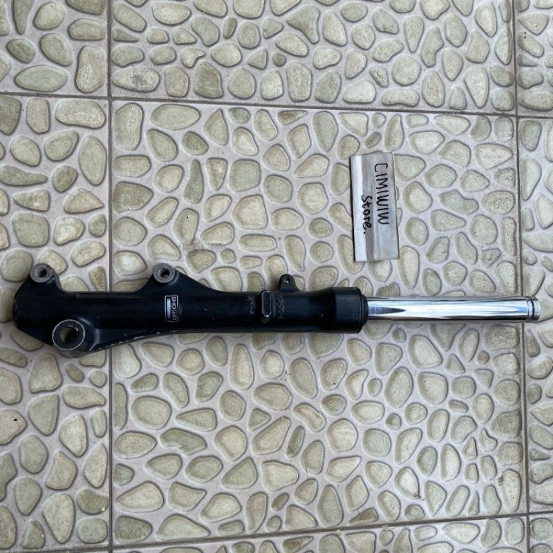 Shockbreaker Kiri Depan Honda Vario 125 Old Vario 125 150 LED Original