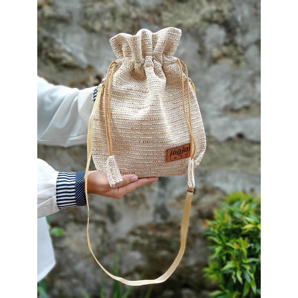 Tas slempang serut /tas fashion wanita/bahan kain sintetis- MOTIF KIRIM RANDOM