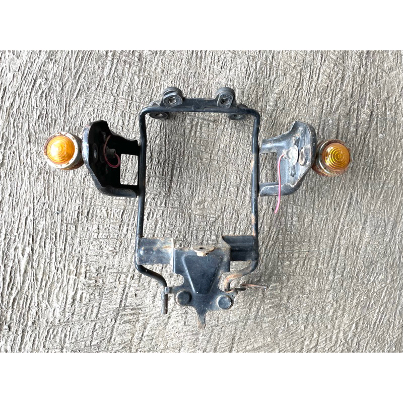 Breket dudukan Lampu depan GL max copotan