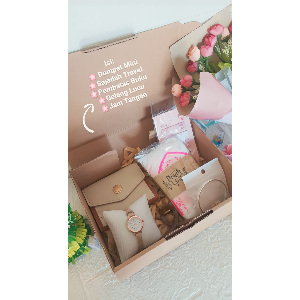 

HAMPERS DOMPET MURAH | KADO ULTAH |HAMPERS WISUDA