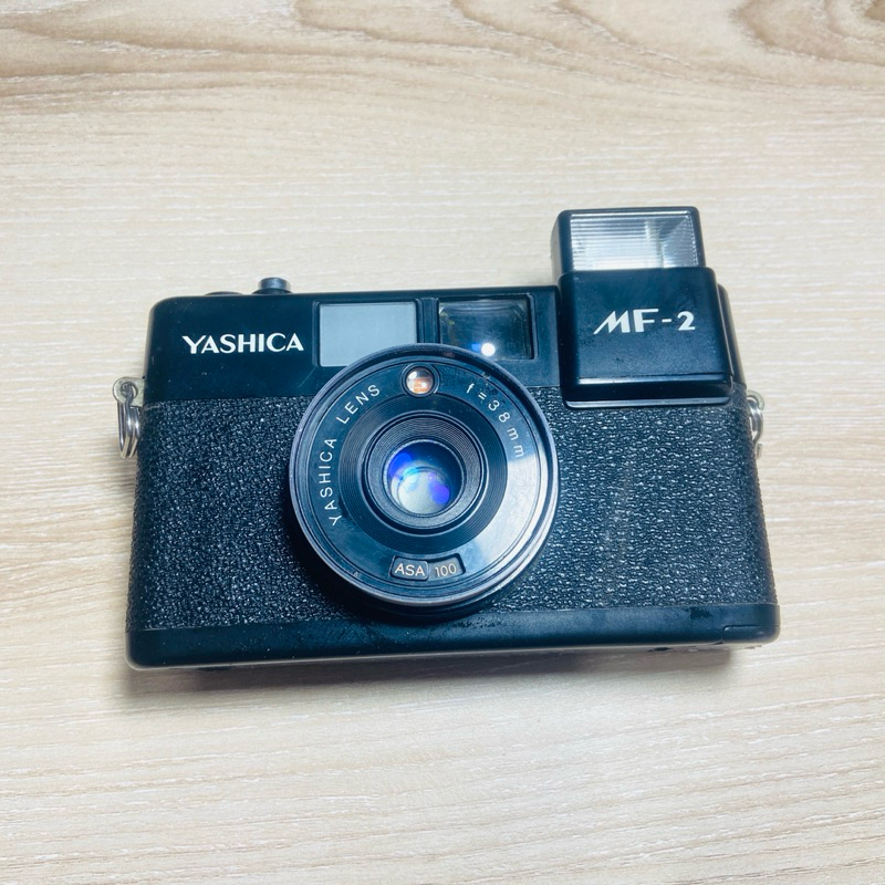 Camera analog yashica MF2