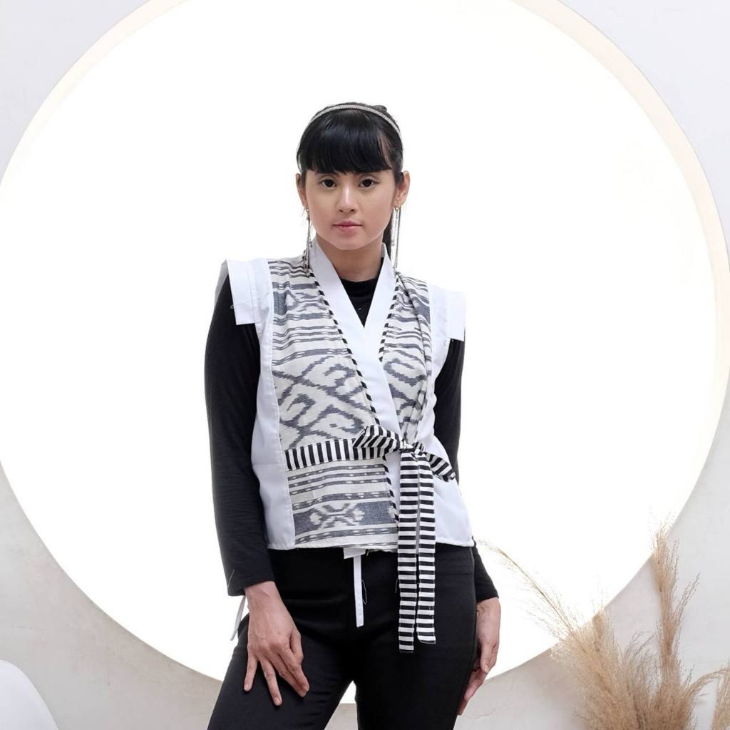 HOMESTORE -  MAUDI Vest outer Tenun ikat songket || blouse outer jazz bolero cardigan kerah kimono w