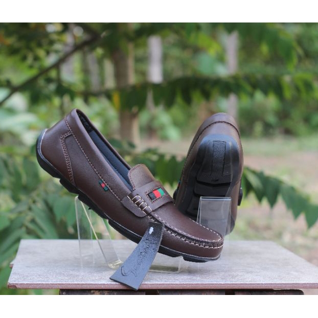 SEPATU MOCCASINS LOAFERS SLIP ON PRIA KEREN MURAH TERBARU 2021 BERKUALITAS