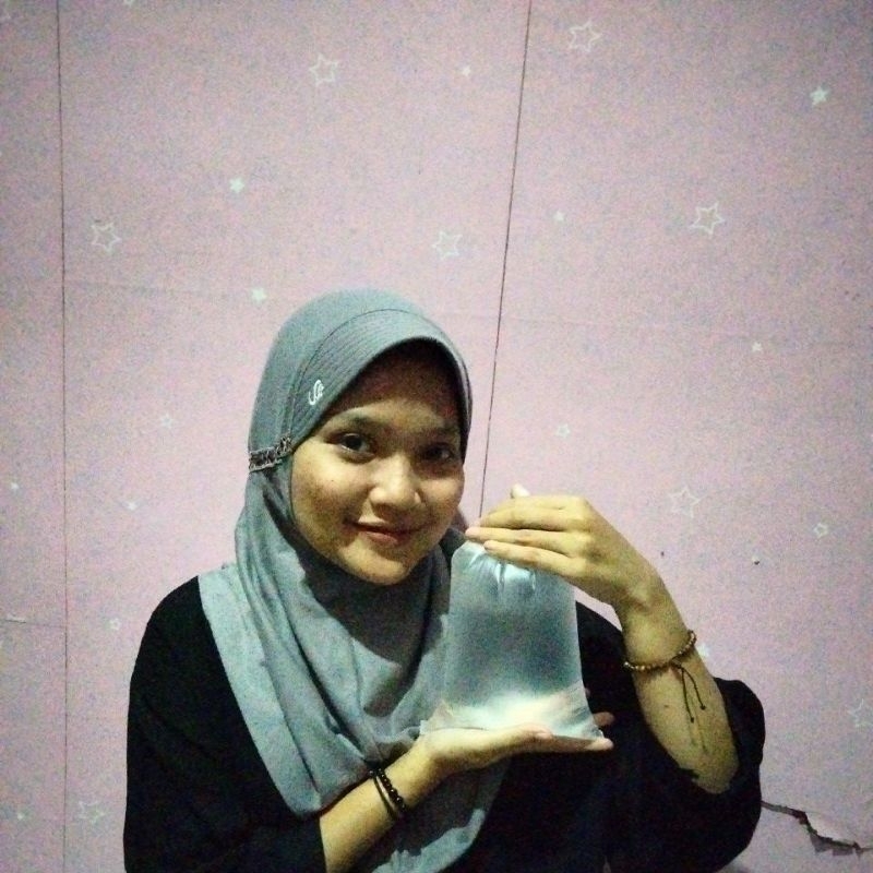 

air cacing bening futri