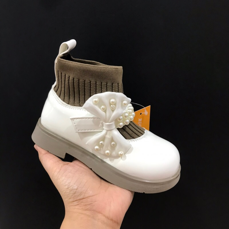 Sepatu Anak Cewek by Yongkidz | Sepatu Boots Anak Cewek Yongkidz | Sepatu Fashion Anak