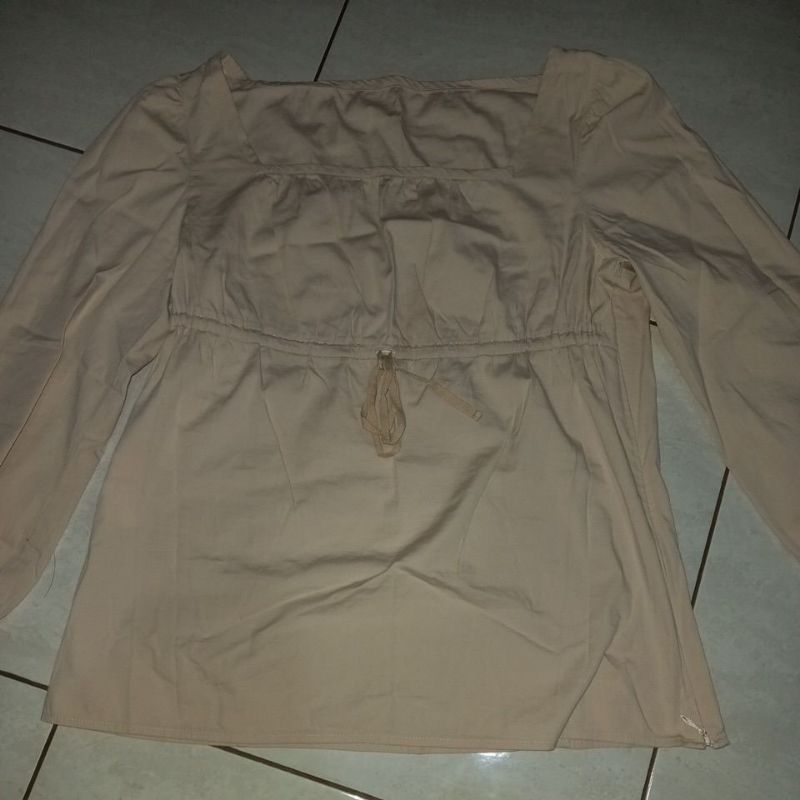 blouse square neck cream