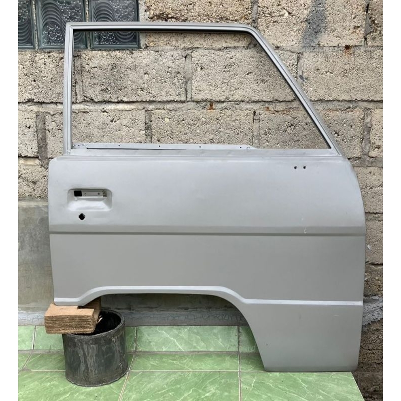 PINTU DEPAN L300 KANAN