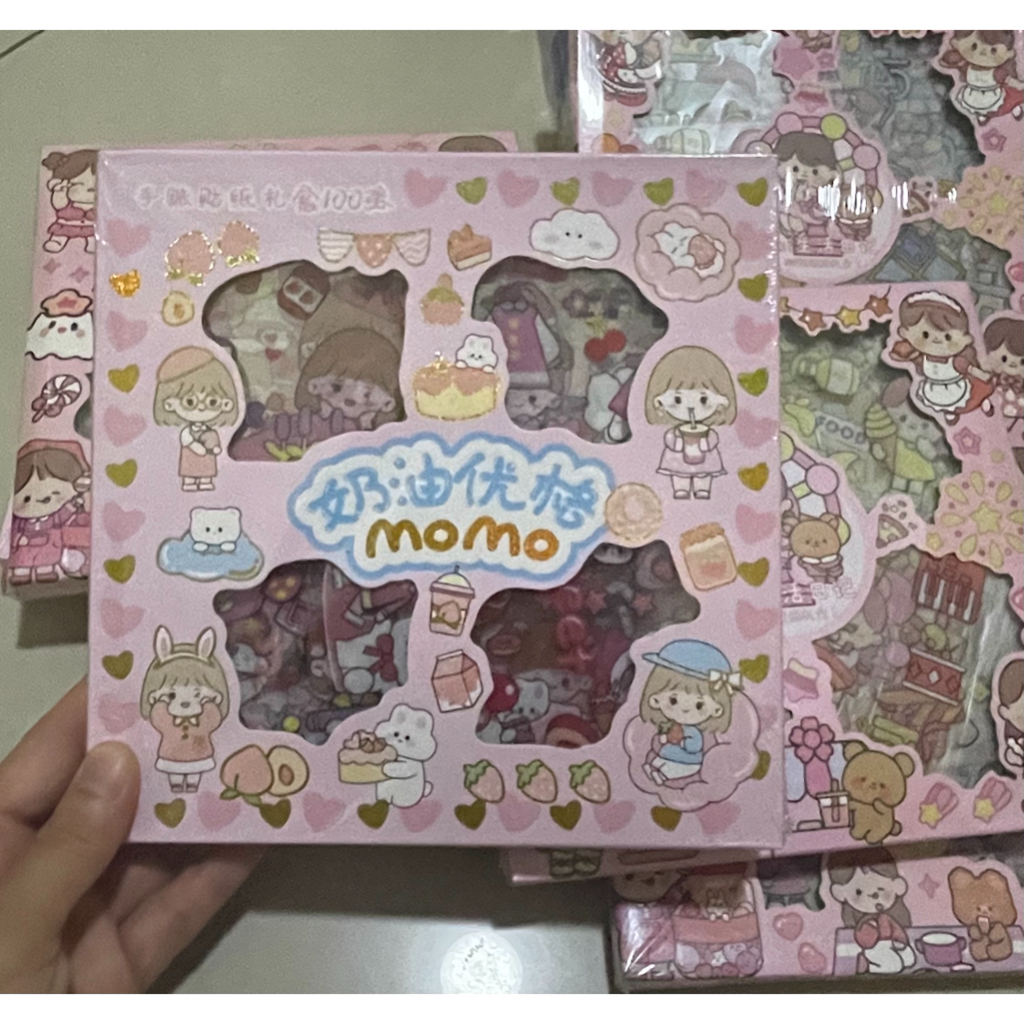 

Sticker Momo Pet