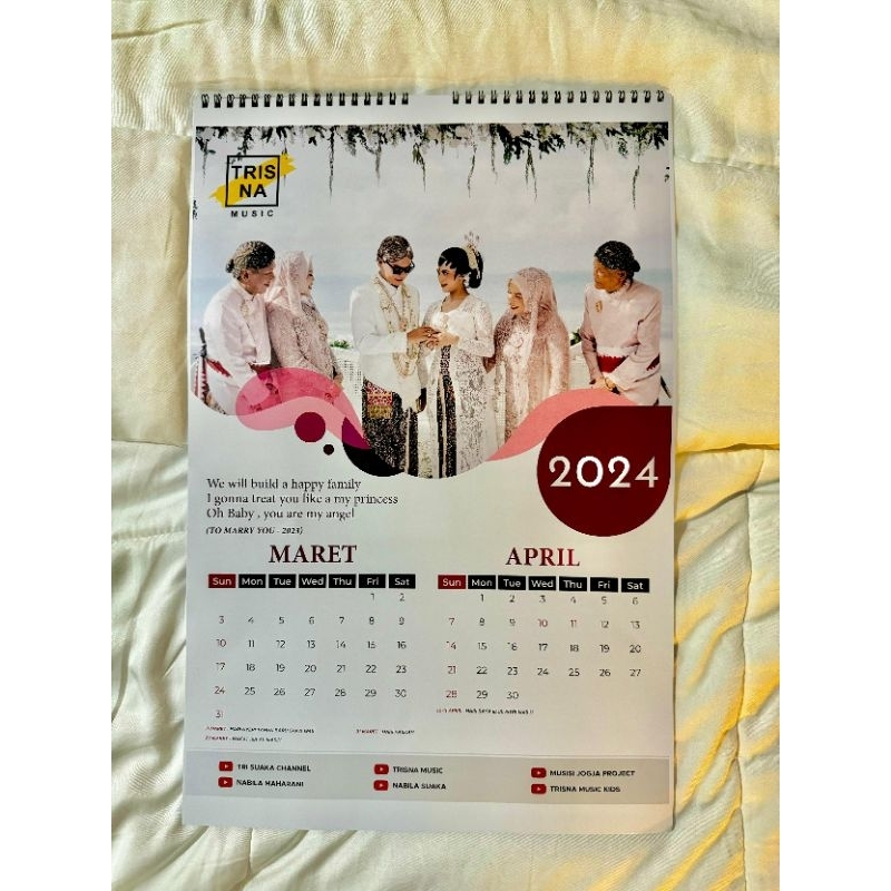 

Kalender Dinding 2024 Exclusive by Trisna