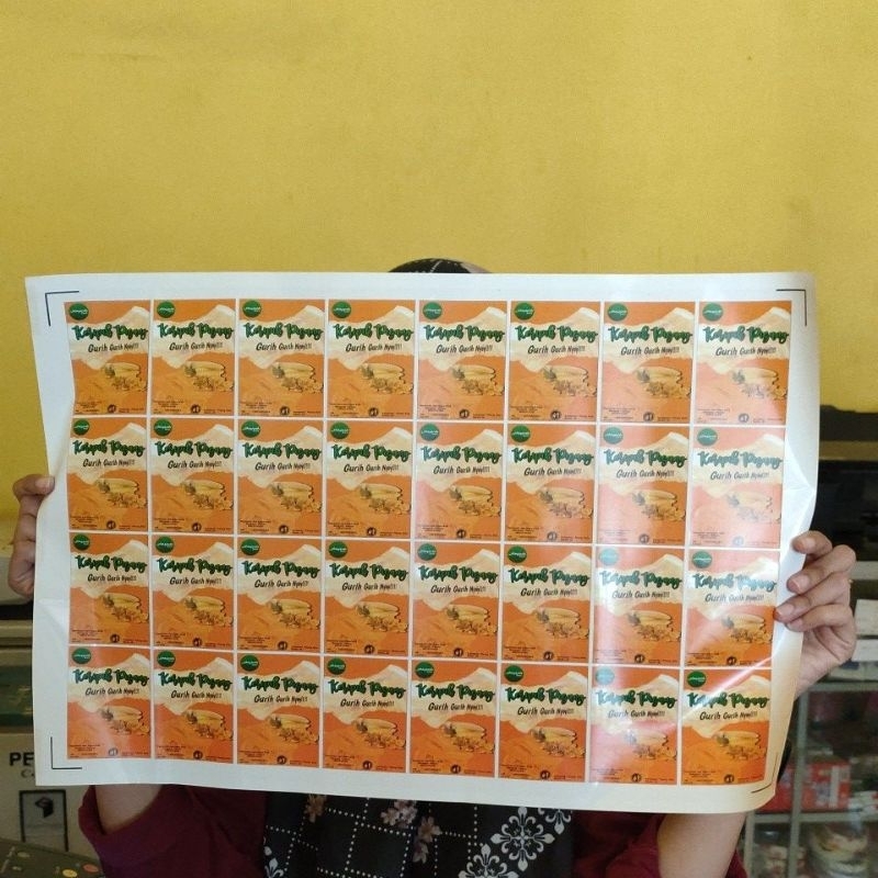 

CETAK STIKER CROMO A3+ KISS CUT