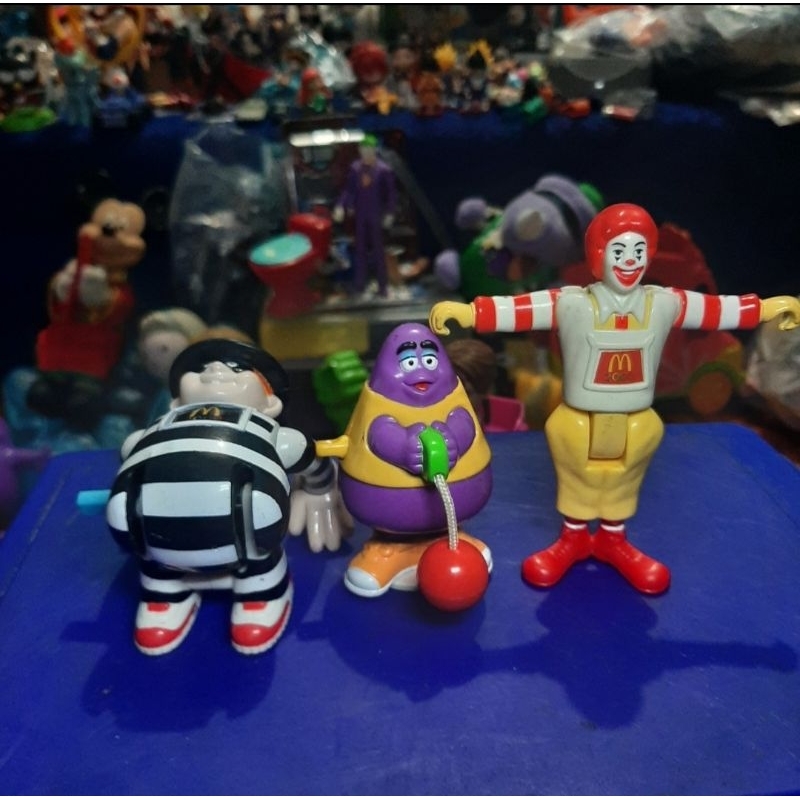 mainan / figure dikoleksi maksot mcd ronald grimmace 2000 Sydney Olympic Games Mcdonald's Happy Meal