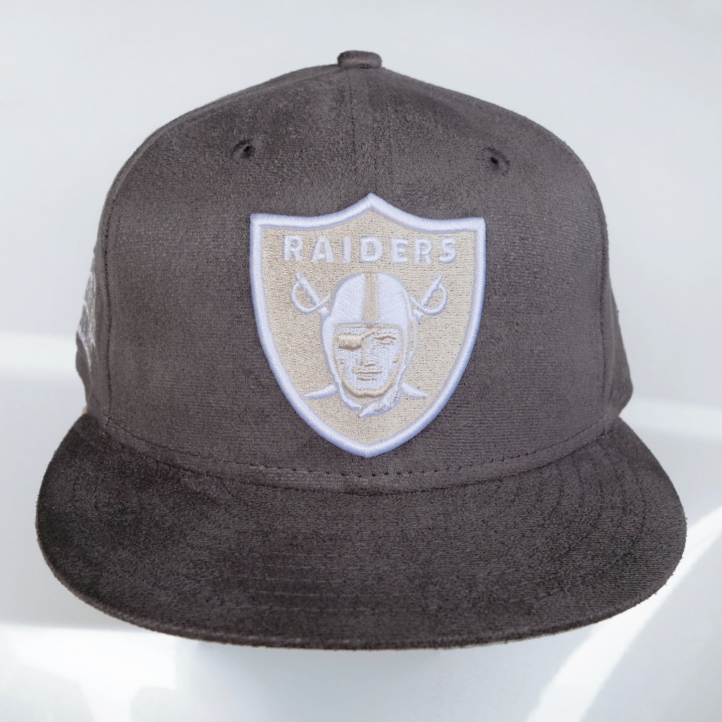 Topi New Era Original Raiders Suede of Grey 59Fifty 7¼ [57.7cm]