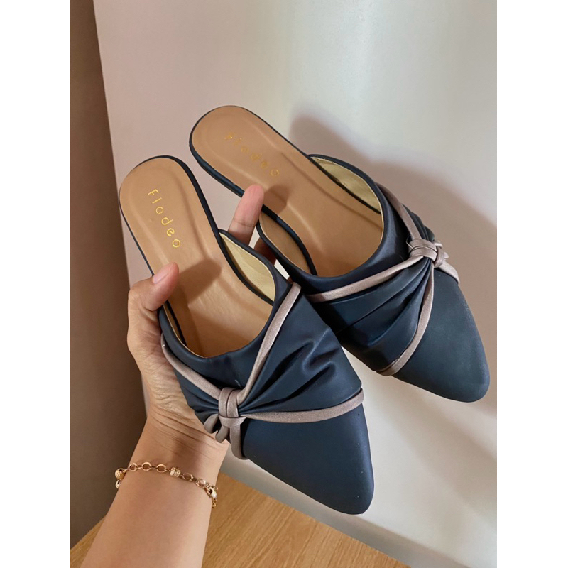 Preloved Sandal flat shoes fladeo