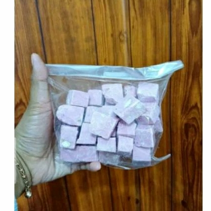 

COKLAT VIRAL PATAHAN SILVERQUEEN ANEKA RASA