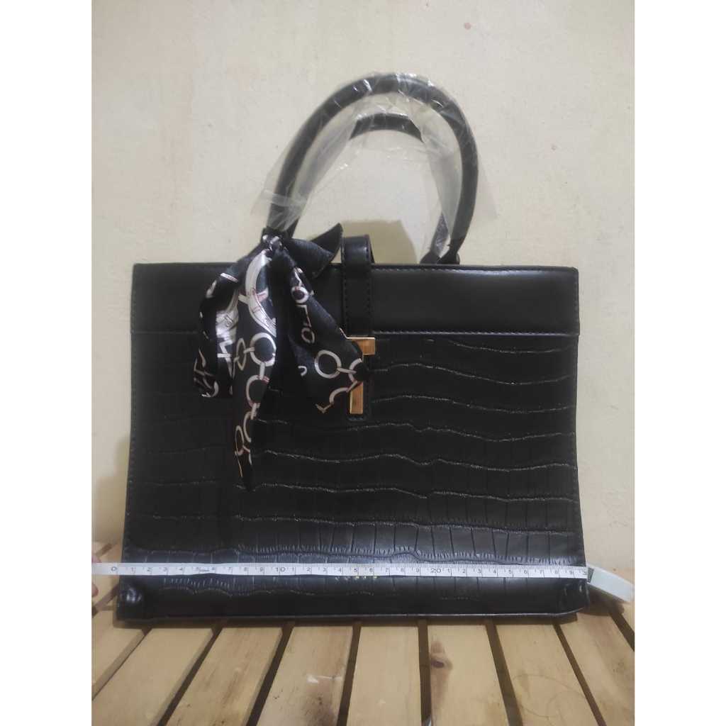 TAS WANITA HITAM KERJA - TAS WANITA BARU - TAS WANITA DENGAN TALI PANJANG - TAS  BRANDED