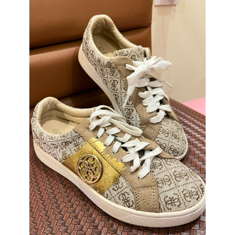 PRELOVED SEPATU GUESS WOMAN SHOES NUDE