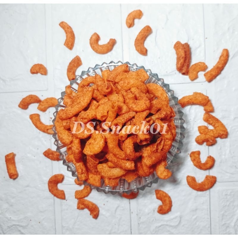 

Macaroni Pedas 100gr snack