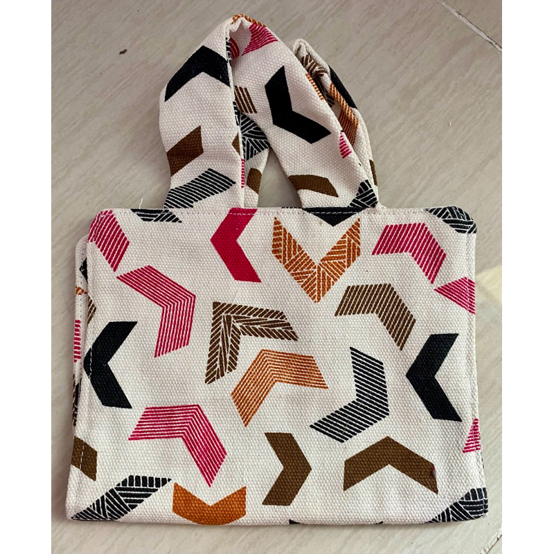 

SAMPUL BUKU TEBAL UKURAN S 17 x 12 cm