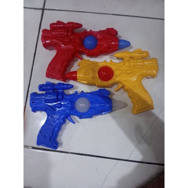 Mainan Tembakan Anak Baterai Lampu Dan suara ST 2413