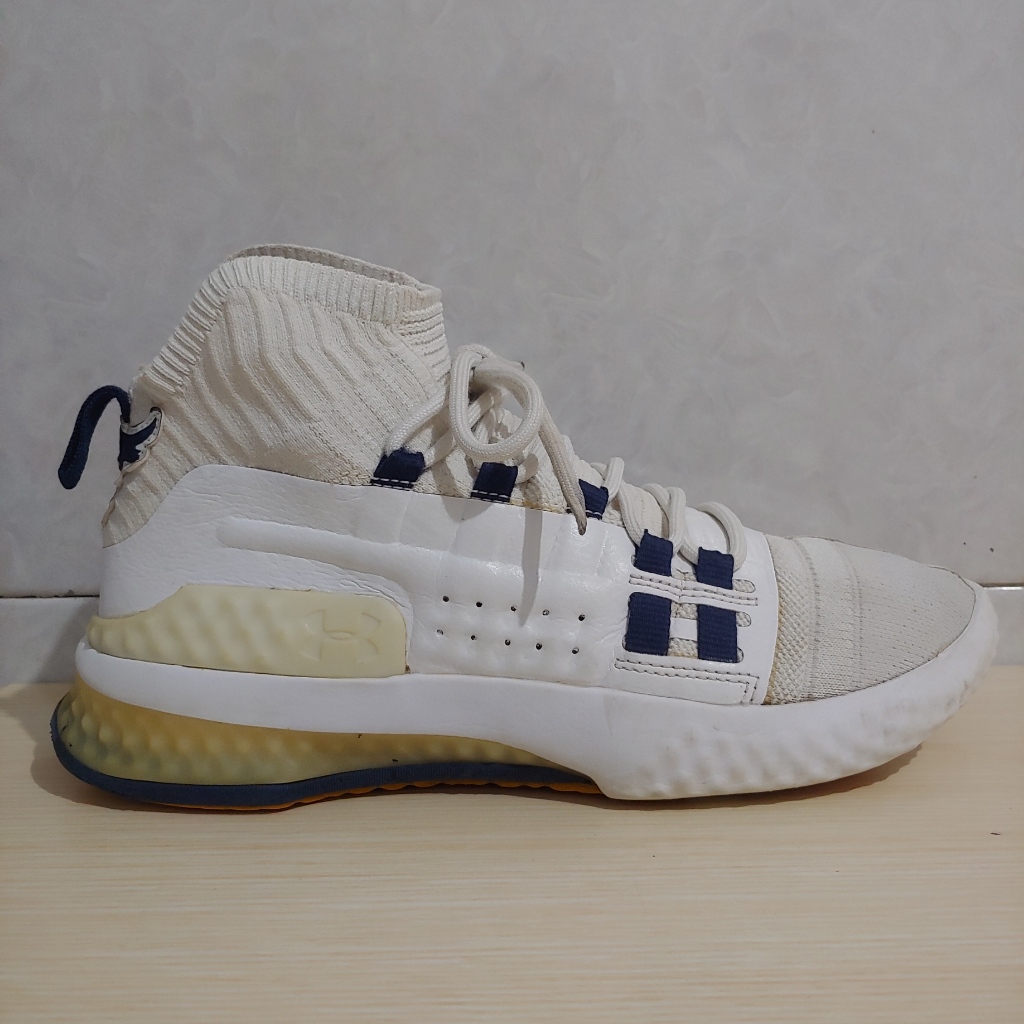 Sepatu Under Armour Project Rock 1 Putih Jogging Gym Badminton