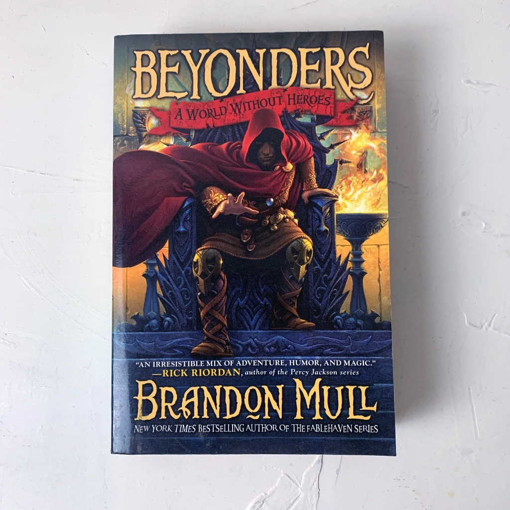Buku Preloved Novel A World Without Heroes (Beyonders) Original